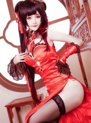 她自林中来
